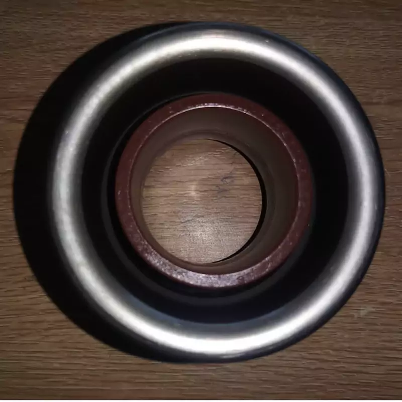 بلبرینگ کلاچ تویوتا لندکروز 4500 ناچی  NP 68 SCR