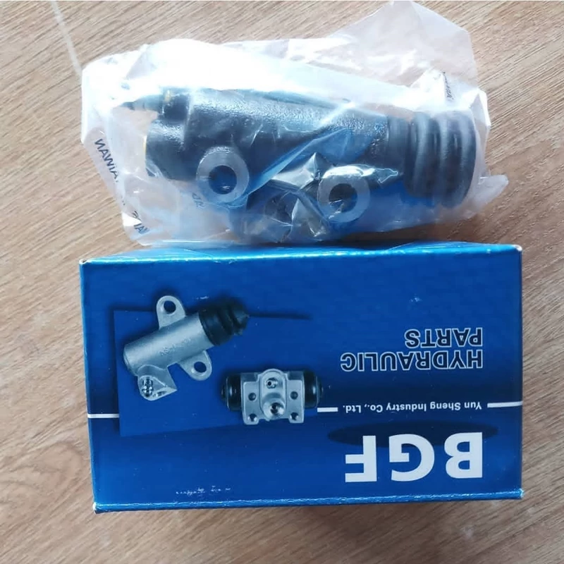 پمپ کلاچ پایین تویوتا لندکروزر  2اف و 3اف BGF تایوان