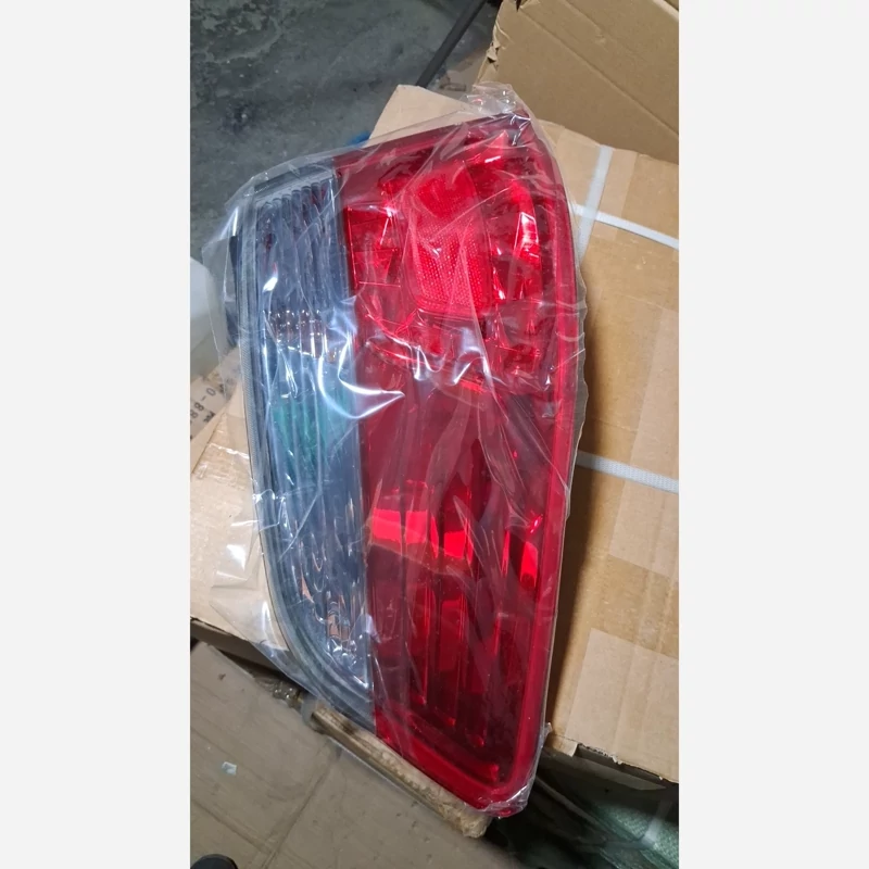 چراغ عقب برلیانس 330