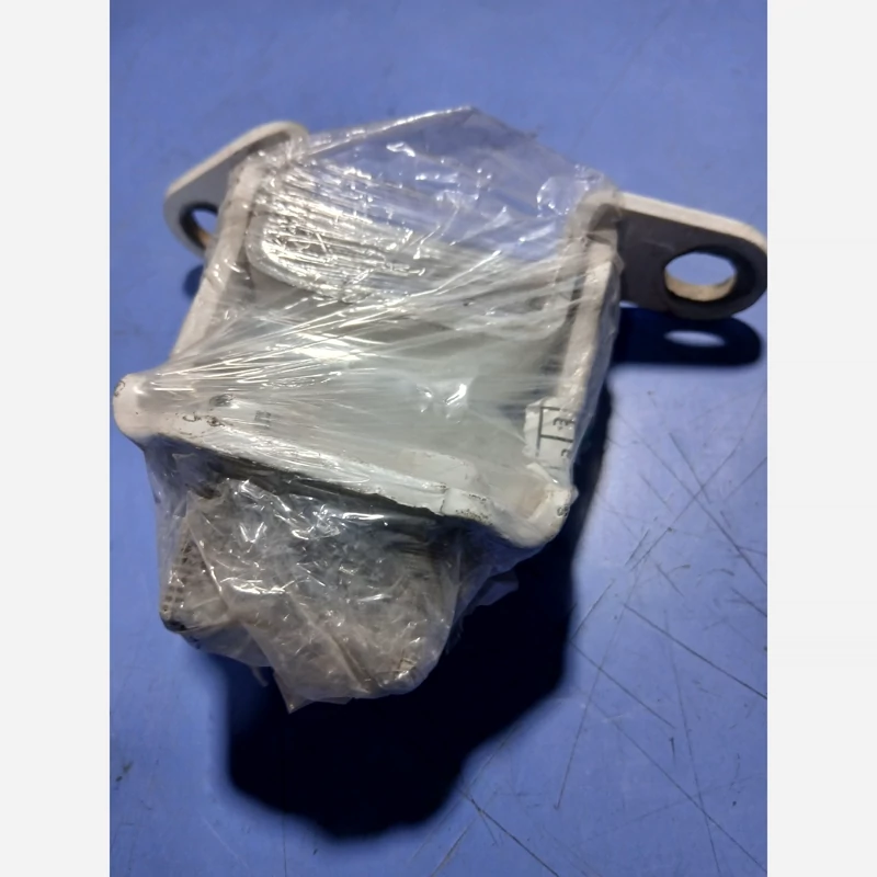 لولای بالایی درب عقب چپ لیفان 620(پسکرایه)