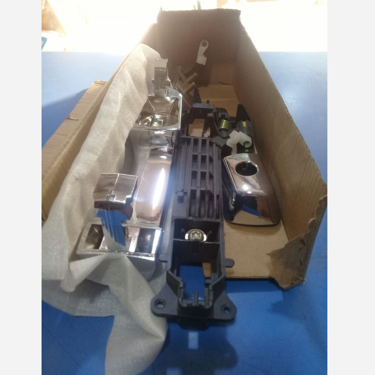 مجموعه دستگیره بیرونی راننده لیفان X60 (پس کرایه)